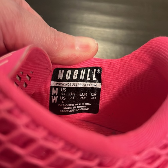 Women’s NOBULL Mesh bright pink shoes - Picture 6 of 11
